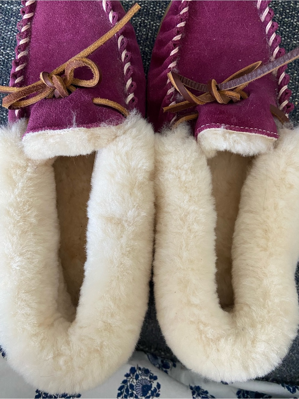 L.L.Bean women’s wicked good moccasins 9 never worn - Picture 5 of 7